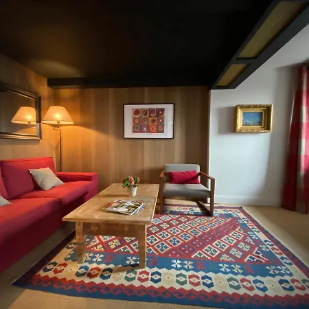 Le Des Pyrenees St Savin Holiday home